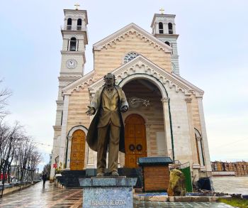 УИКЕНД В ПРИЩИНА, КОСОВО